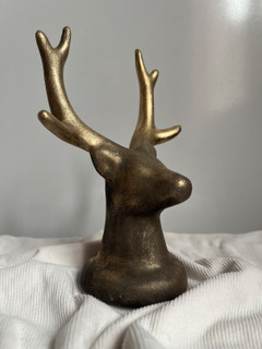 مجسمه گوزن